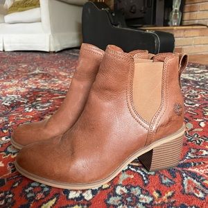Timberland women’s Chelsea boot in brown